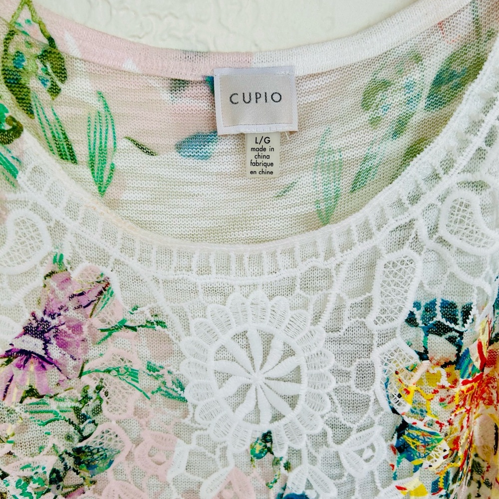 Cupio Multicolor Floral Lace Top